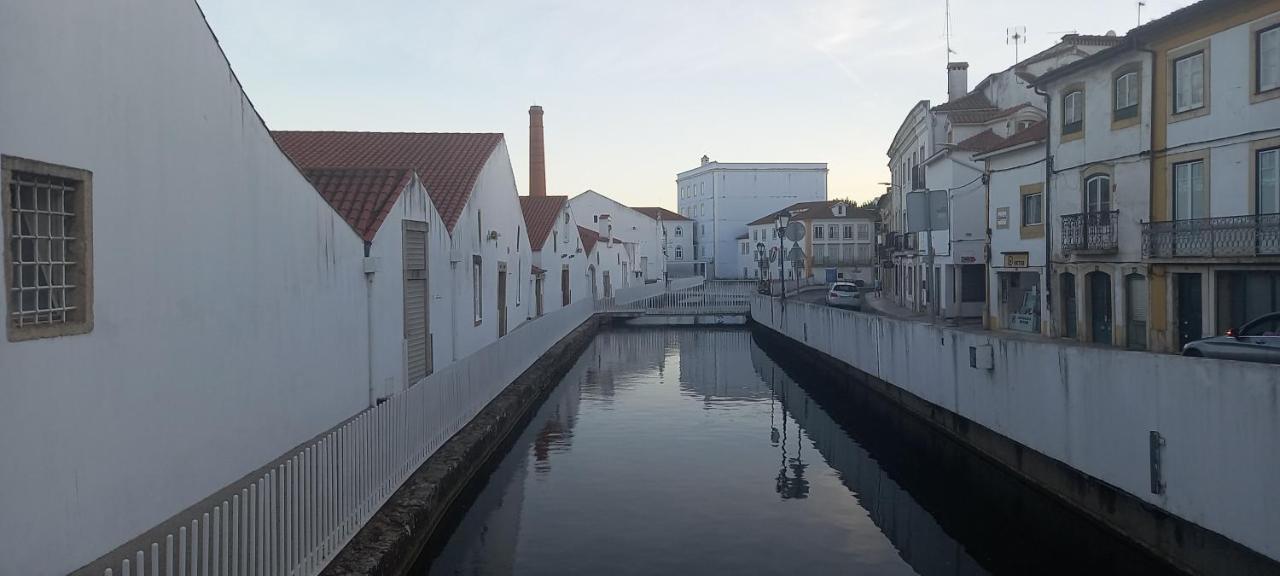 Love Tomar Eksteriør bilde